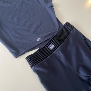 Alo Yoga Set in Dark Blue